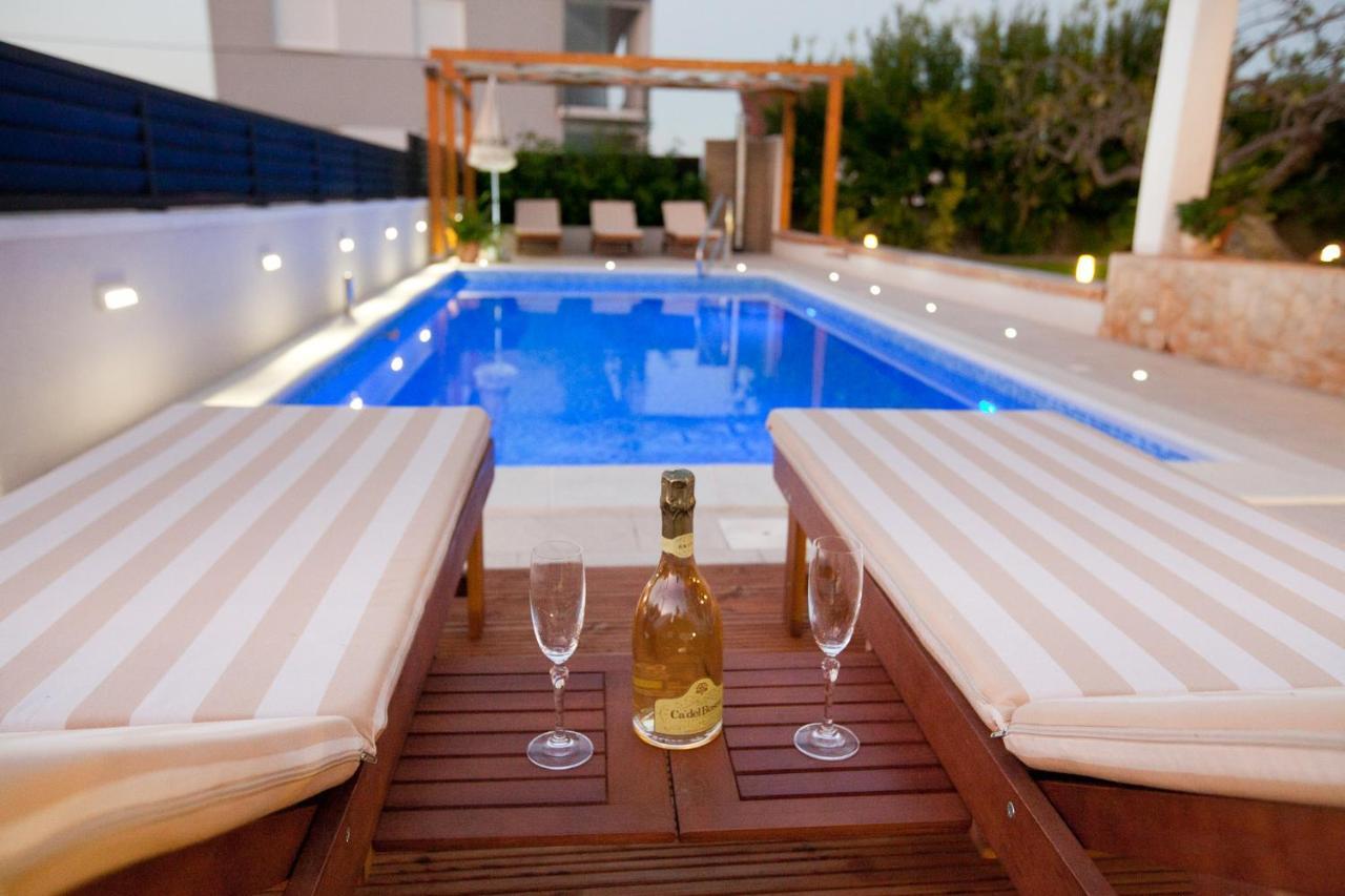 Apartments Guc Преко Экстерьер фото