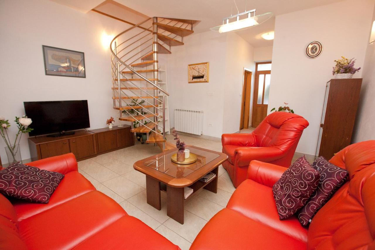Apartments Guc Преко Экстерьер фото